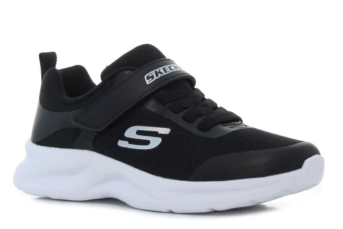 Skechers Dynamatic fekete gyerek cipő-01